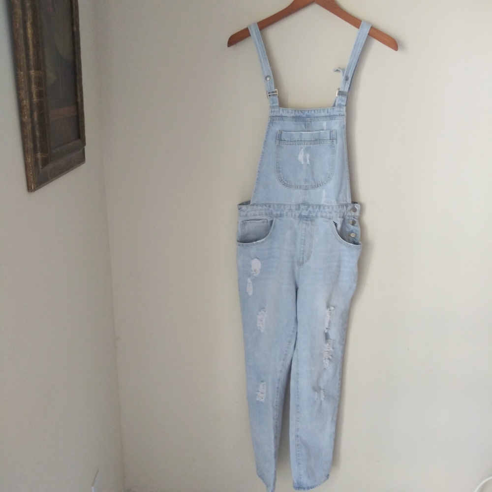 Forever 21 denim distressed overalls Size 28
